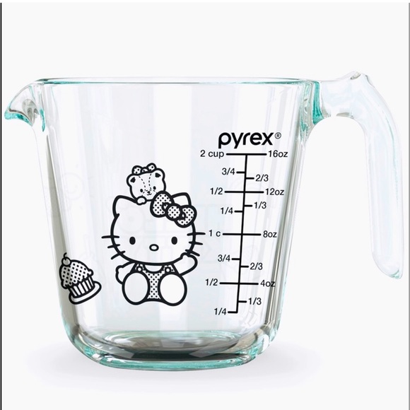 Hello Kitty Other - ✨NWT✨ Pyrex Hello Kitty Glass Measuring Cup